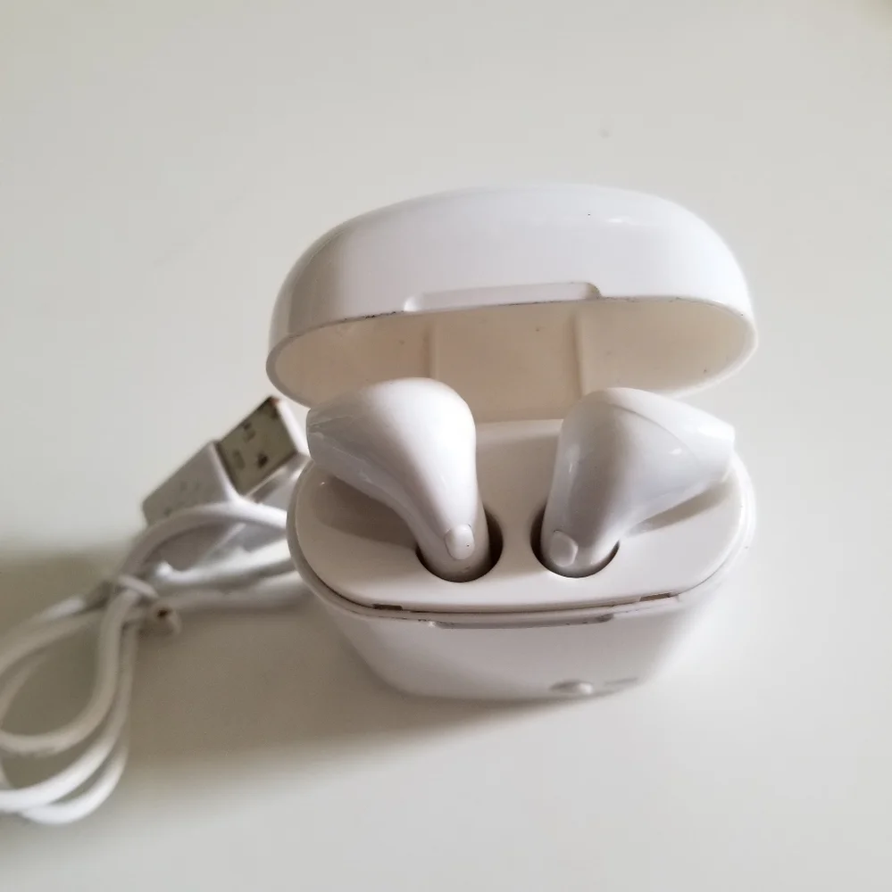 Earbuds
